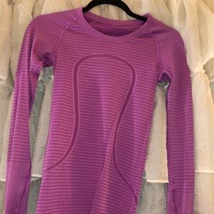 lulu🍋 swiftly tech long sleeve crew! size 2
